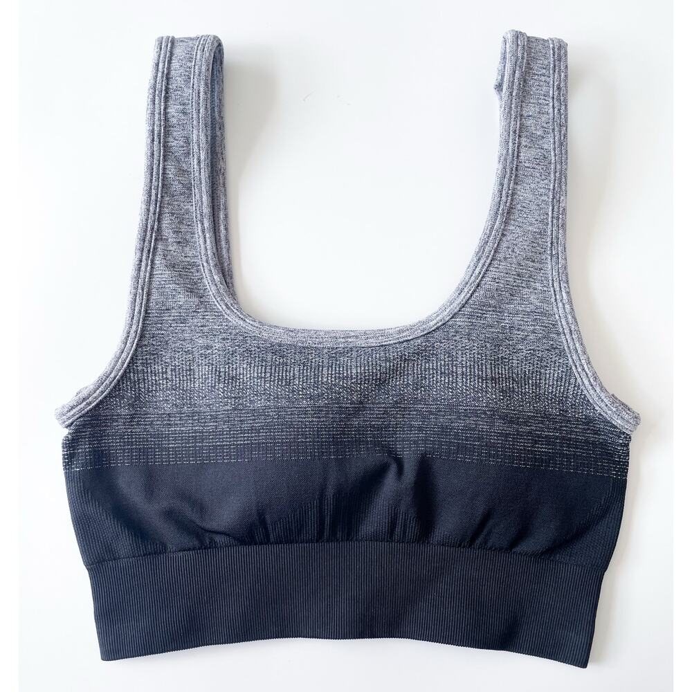 NWT Women's Earth Republic Ombre Black and Gray Sports Bra Size Small